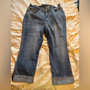 NWT Judy Blue cuffed skinny capri 14W